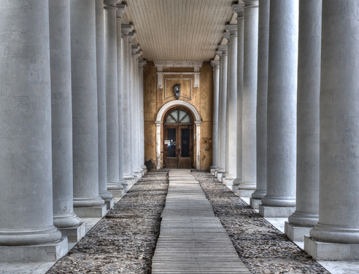 电话轰炸免费在线网站